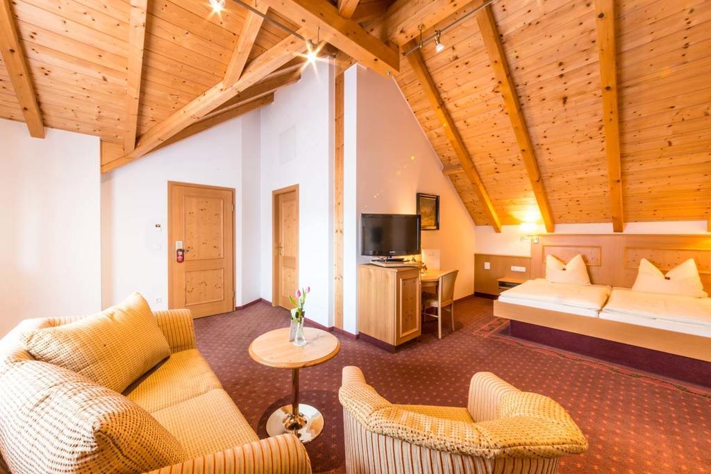 Metzgerei Gasthof Oberhauser - Hotel Zur Post Эглинг Номер фото